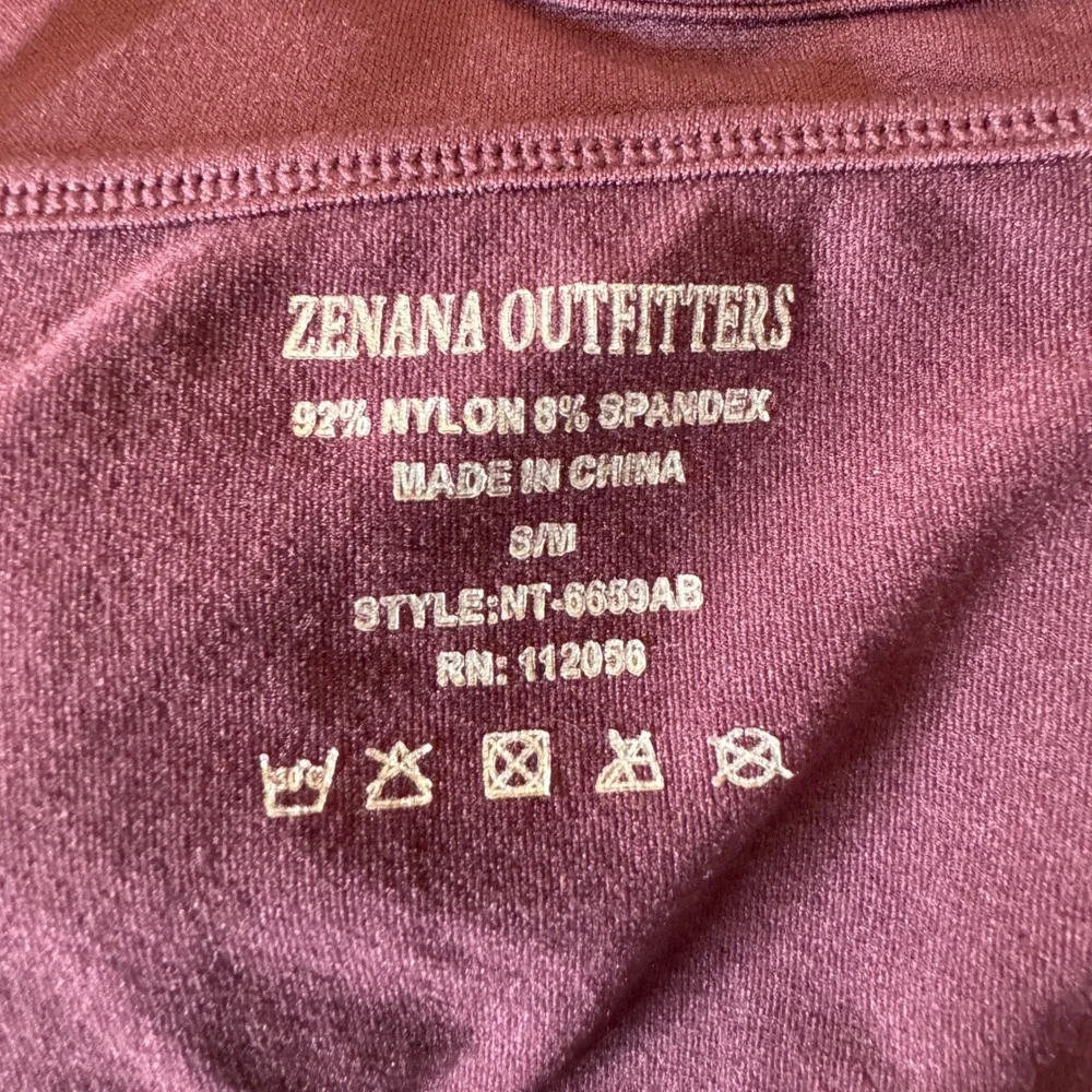 Zenana Womens Sports Bra S/M Burgundy Strappy Lattice Seamless Athleisure Boho
